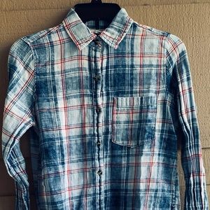 Aeropostale plaid long sleeve button down shirt, size small